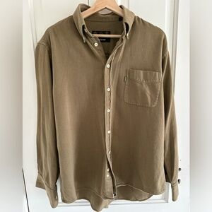 Earth colored Men’s casual button down